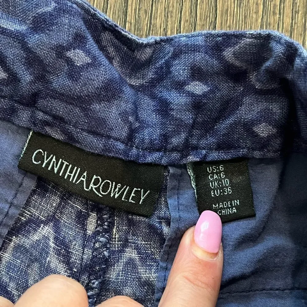 Cynthia Rowley 100% Linen Blue Ikat Print Boho Shorts Size 6